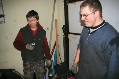 IMG_9455.JPG (383.8 KiB) Przejrzano 7317 razy Godzina 3 w nocy - jak widać wszyscy jeszcze pełni zapału - to szybko mijało :)