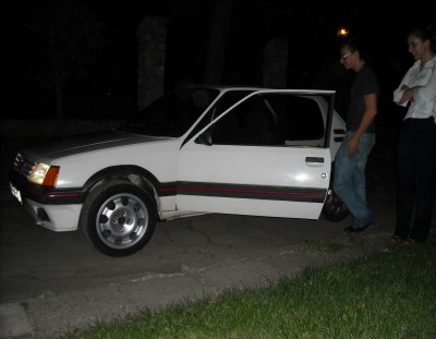 Nowi właściciele aż miło popatrzyć na ich uśmiechy na twarzy:)