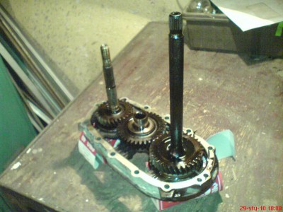 przekładnia pośrednia