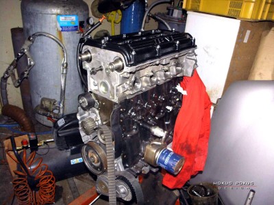 P205 T16 Lord - silnik zmontowany bez rozrządu.jpg