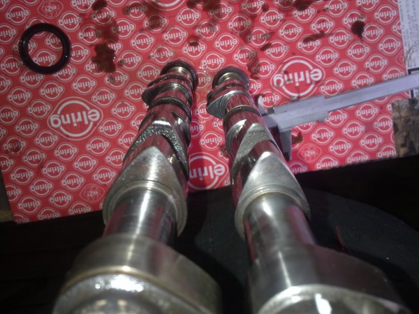 20130107935.jpg (726.54 KiB) Przejrzano 3731 razy z lewej seria,prawa szlifowany