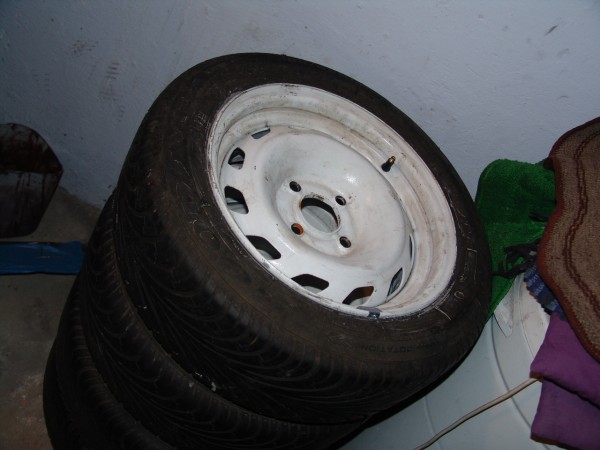 DSC05822.JPG (603.99 KiB) Przejrzano 10114 razy Kółeczka na lato już zakupione