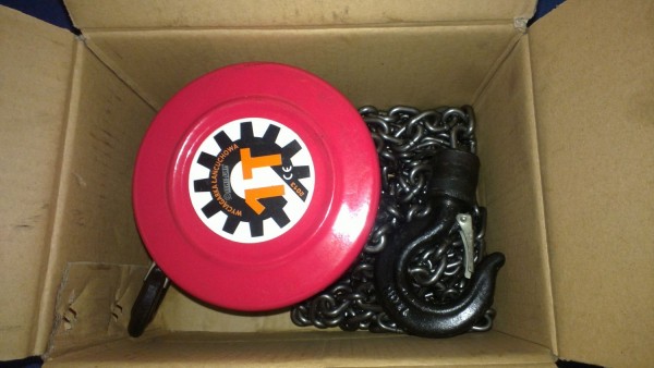 14050068.jpg (154.06 KiB) Przejrzano 6071 razy W międzyczasie przyszła moja monster wyciągarka do silnika:)