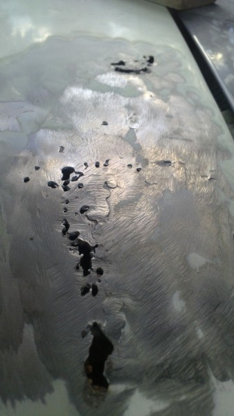 14050119.jpg (222.1 KiB) Przejrzano 6714 razy Coś już ktoś tam działał, bo wygląda, że dwie małe łatki już są:) Co wyjaśnia niepożądaną ilość szpachli:D