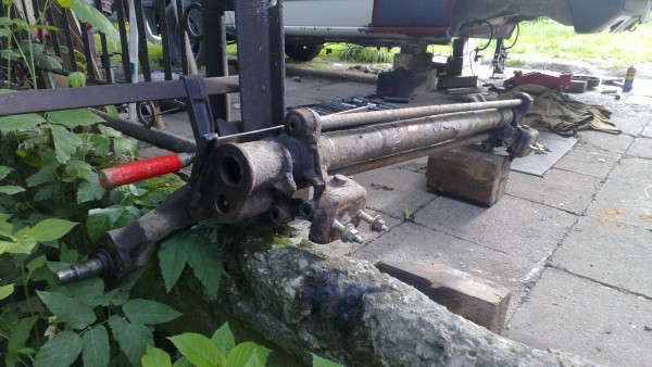 14060012.jpg (255.02 KiB) Przejrzano 6552 razy Profesjonalna maszyna, do zbijania wachaczy:D