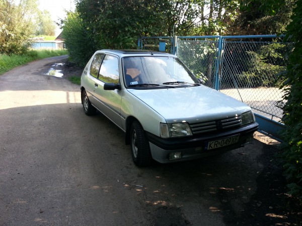 Pierwsza wizyta w słynnym PTS Garage - na szczęście nie w potrzebie związanej z 205 :)