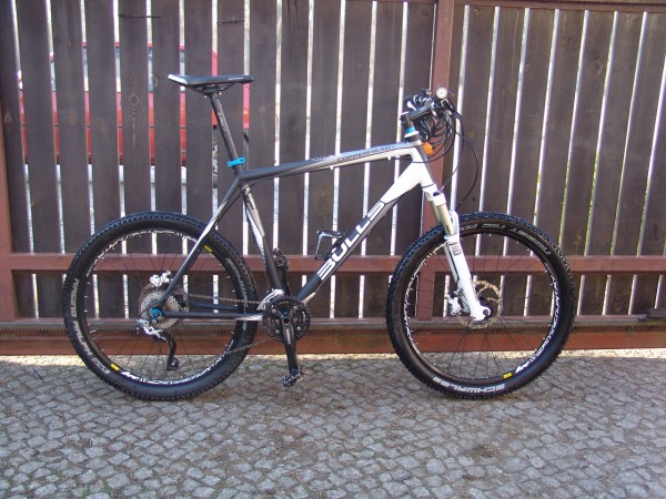 DSC09174.JPG (573.85 KiB) Przejrzano 11676 razy Tak przy okazji, mam takiego cudaka do sprzedania bo przesiadłem się na rower enduro :) 2,5kpln ale dla forumowiczów opuszczę stówkę :)