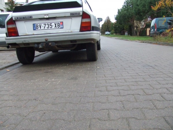 DSCF1871.JPG (1.25 MiB) Przejrzano 28298 razy Tylne zawieszenie węższe niż przednie.